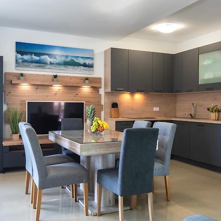 Apartment Klara Pjescana Uvala Dış mekan fotoğraf